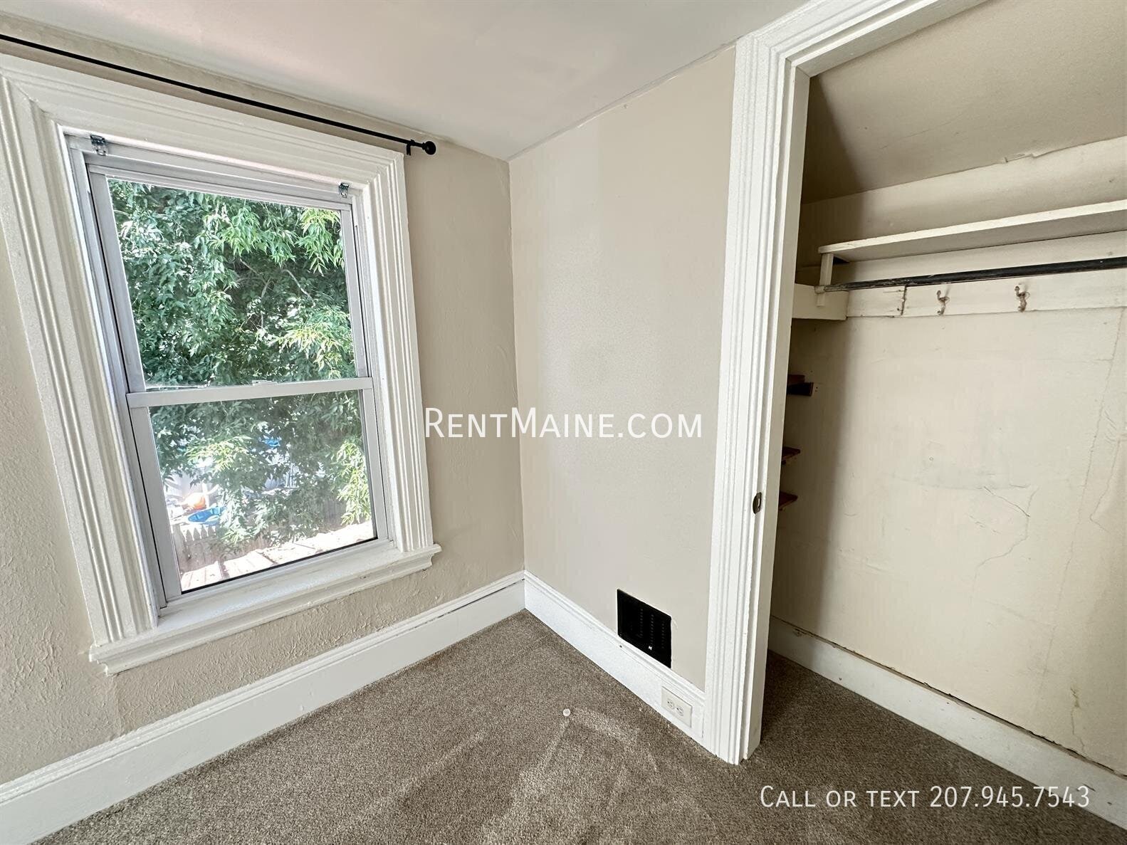 Building Photo - 137 Grove St