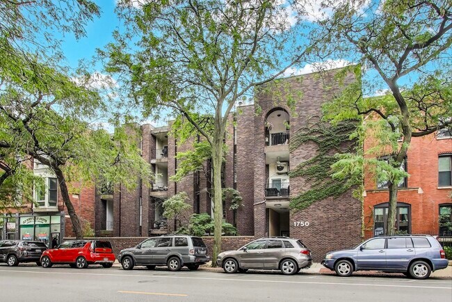 Primary Photo - 1750 N Wells St