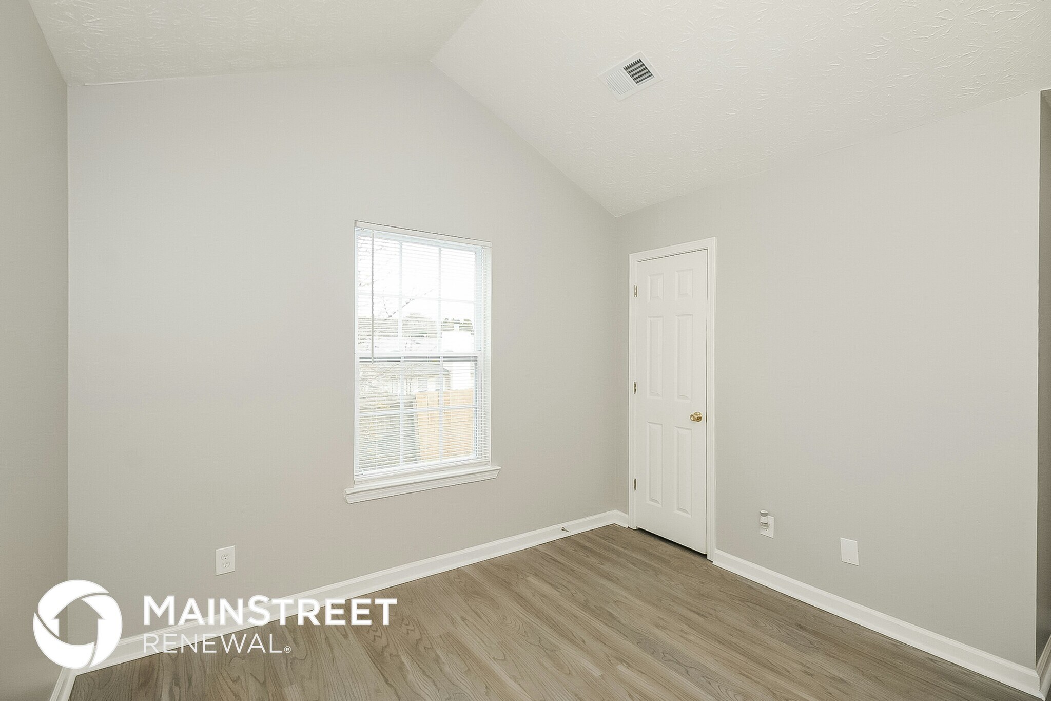 Building Photo - 358 Autumn Lake Dr