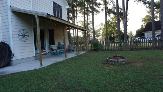 Building Photo - Beautiful home off Knights Academy