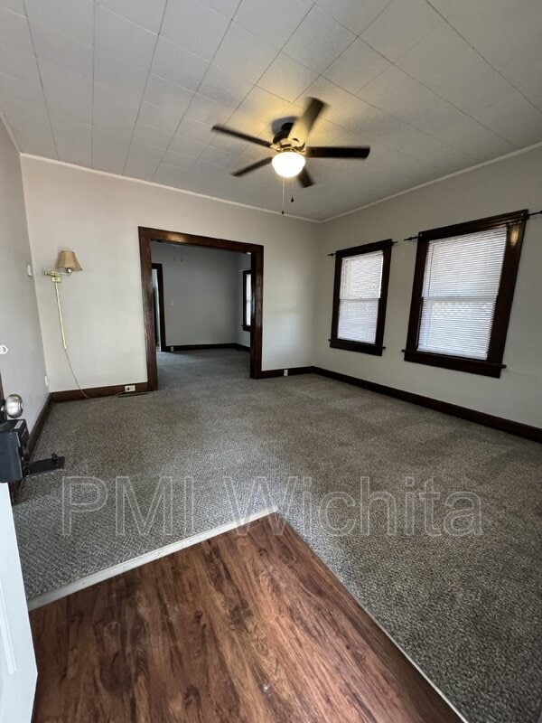 Building Photo - 1556 S Palisade St