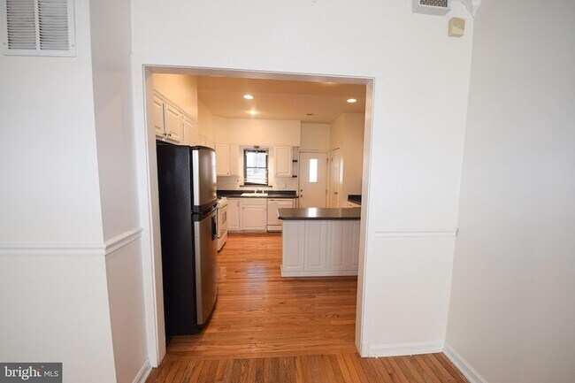 Building Photo - 3606 Hudson St