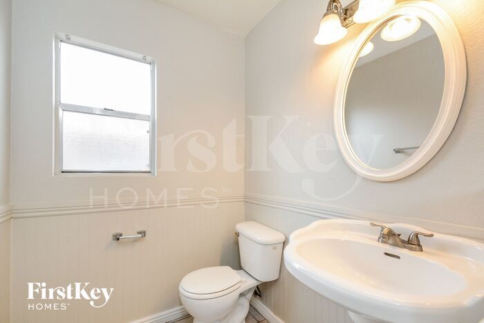 Building Photo - 9556 N Albatross Dr