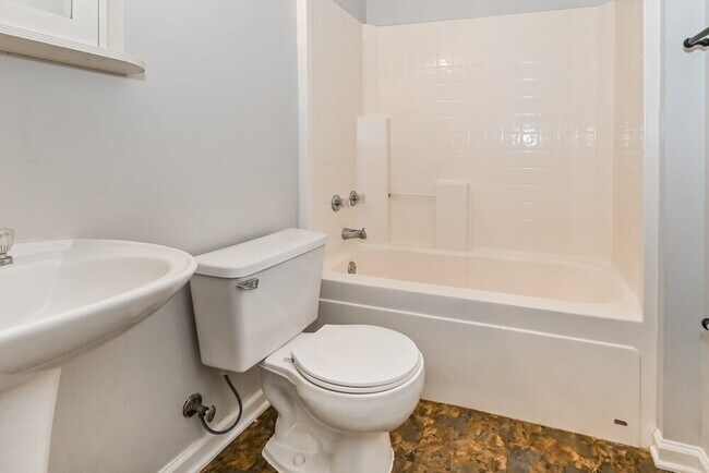 Building Photo - 10102 Fox Hunt Dr