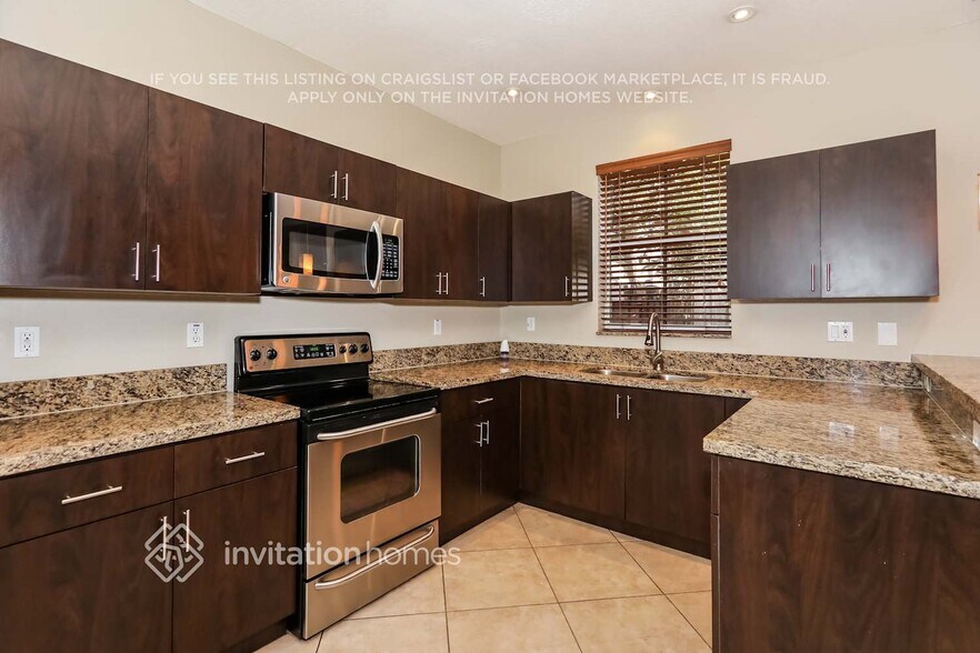 Building Photo - 12274 SW 123rd Pl