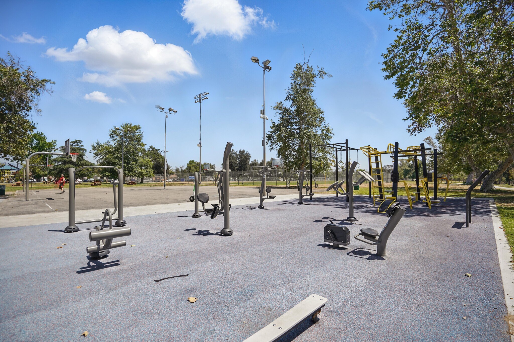 Building Photo - 6702 Saint Clair Ave