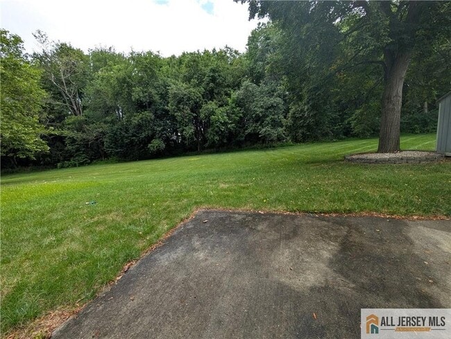 Building Photo - 89 Wyndmoor Dr