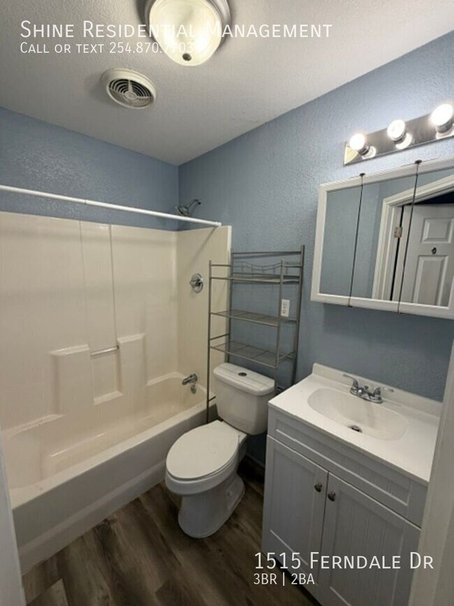 Building Photo - 1515 Ferndale Dr