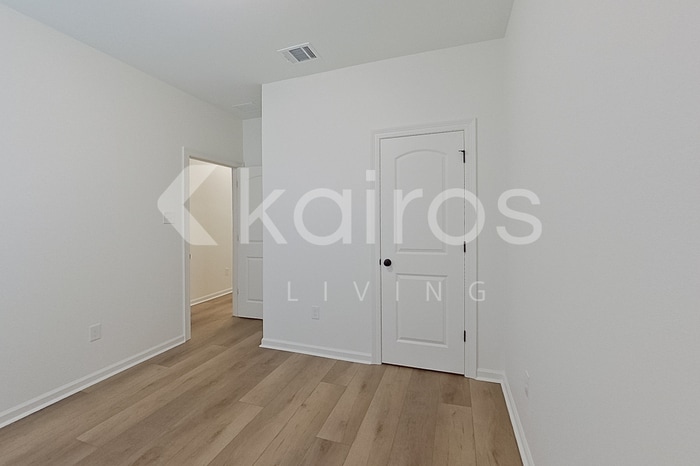 Building Photo - 206 Carencro St