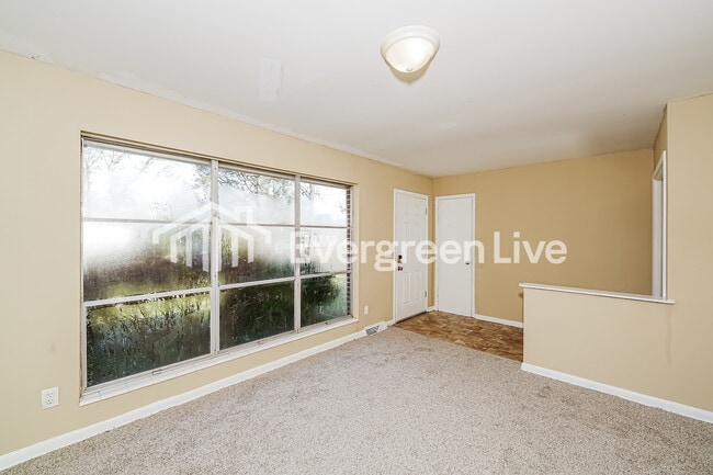 Building Photo - 3322 Bonds Ave