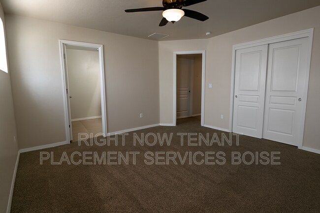 Building Photo - 25 S Shumway Ave