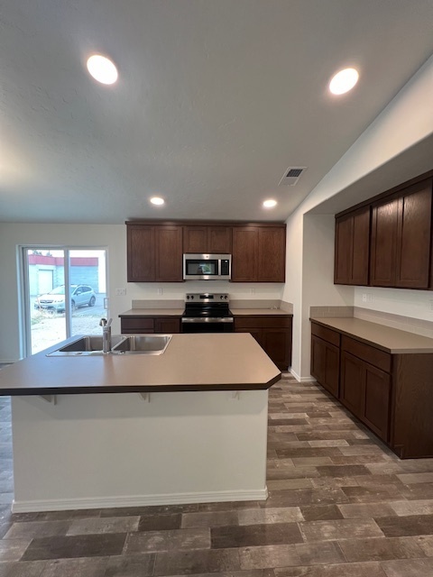 Building Photo - Brand new 3 Bed 3 Bath in Downtown Meridian!