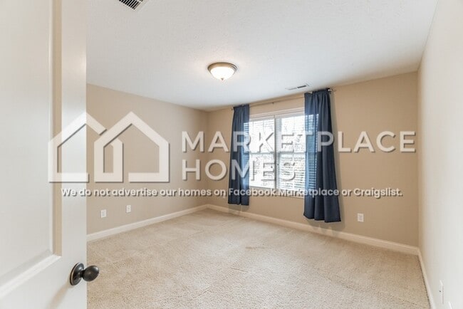 Building Photo - 2572 Milano Dr