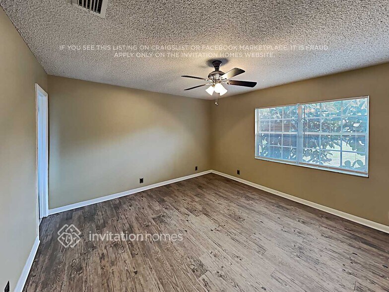 Building Photo - 1534 Lagoon Rd