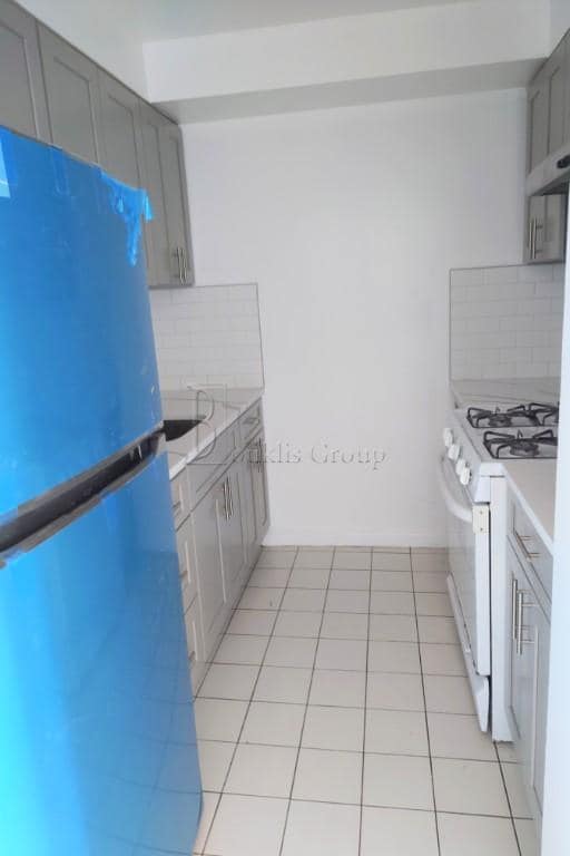 Primary Photo - 1 bedroom in ASTORIA NY 11106