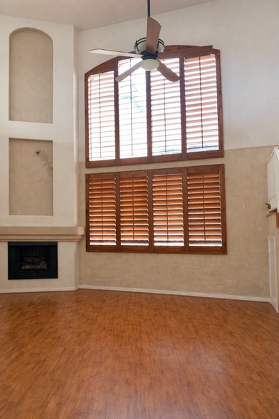 Building Photo - 7037 La Tijera Blvd