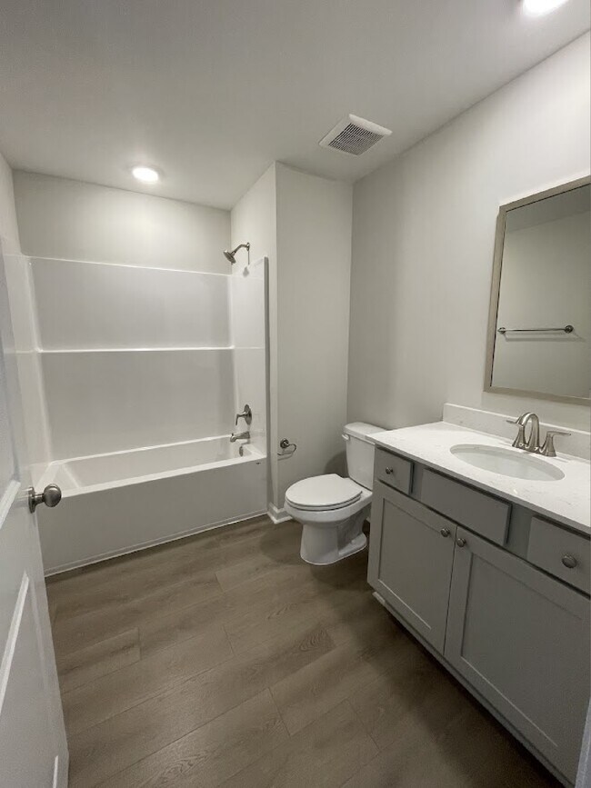 Building Photo - 110 Asbury Pk Dr