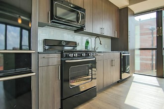 Building Photo - 1212 N Wells St