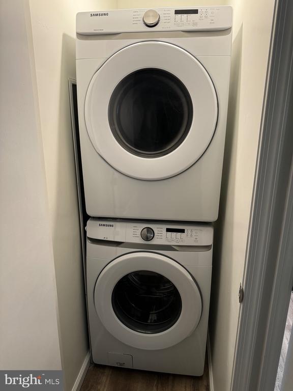 Building Photo - 1625 First St NE