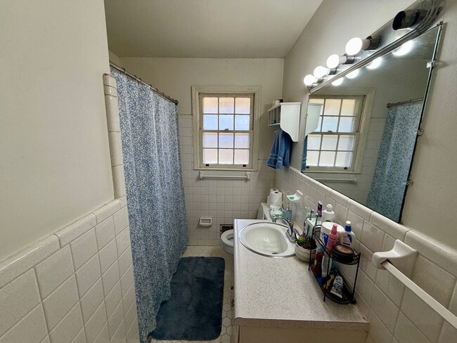 Building Photo - For Rent – 2 Bedroom Duplex in Watkinsville