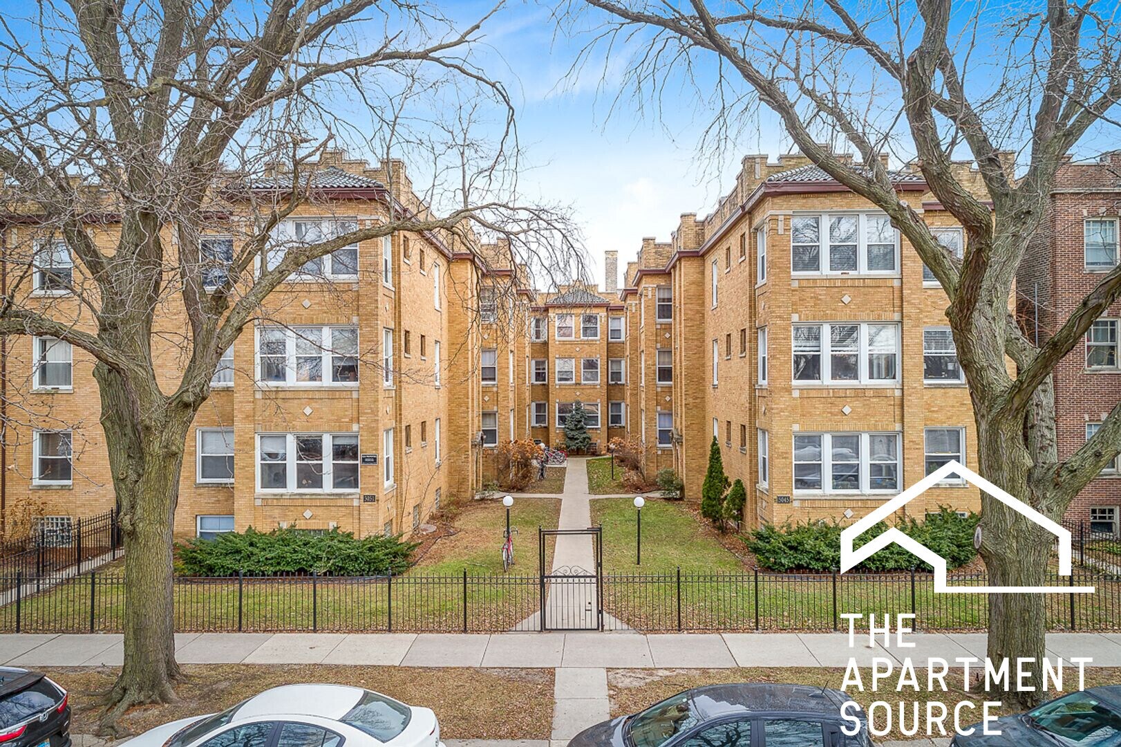 Building Photo - 5043 N Damen Ave