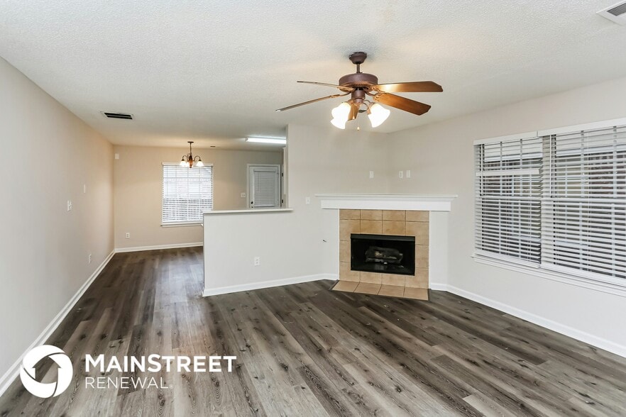 Building Photo - 903 Stixx Ln