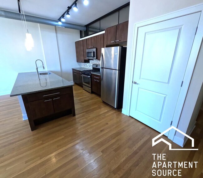 Building Photo - 2778 N Milwaukee Ave