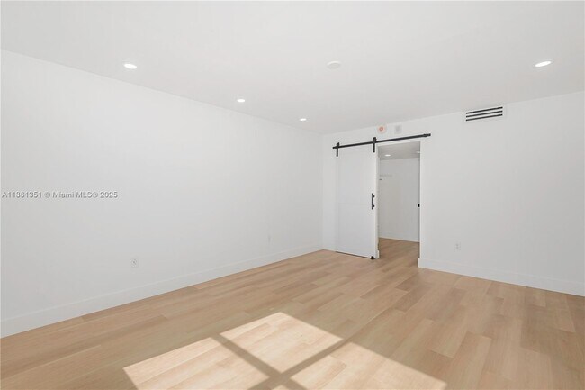 Building Photo - 11111 Biscayne Blvd