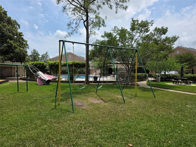 Building Photo - 6469 Burgoyne Dr.
