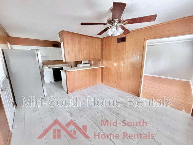 Building Photo - 3831 Hermitage Dr