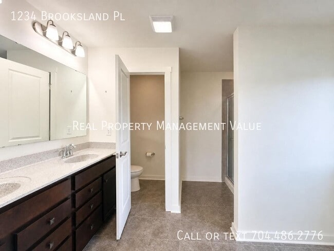 Building Photo - 1234 Brooksland Pl