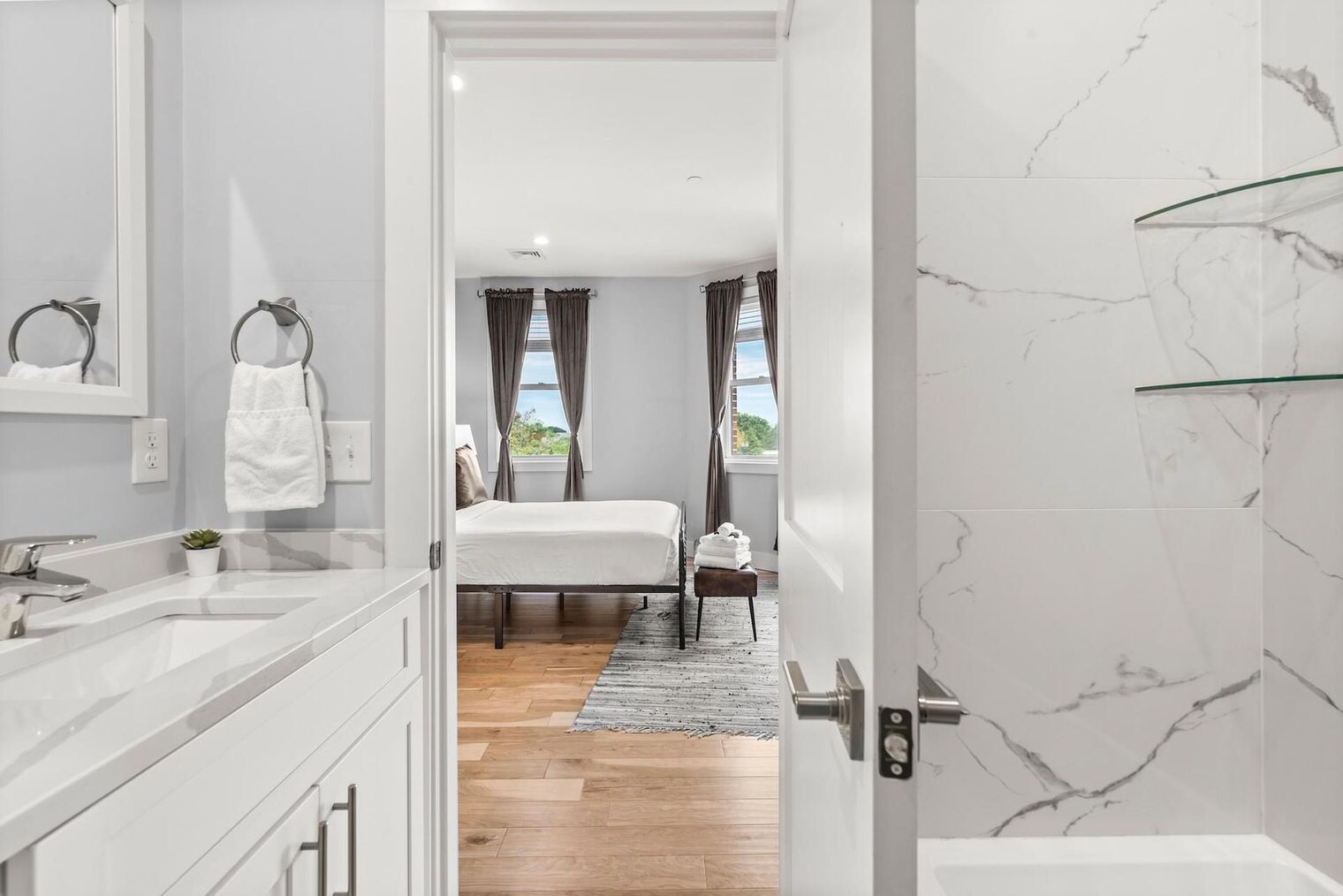 Building Photo - 1011 Bennington St