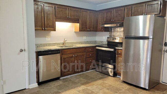 Building Photo - 1221 Grant St SE