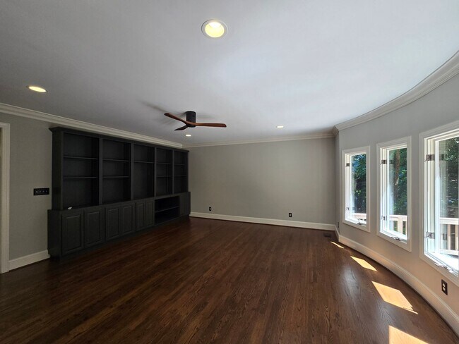 Building Photo - 102 Eyemouth Ct