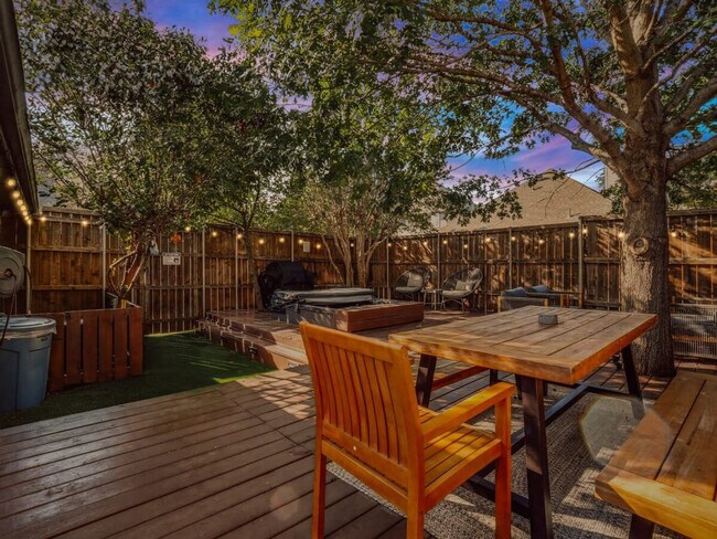 Building Photo - 4215 Voss Hills Pl