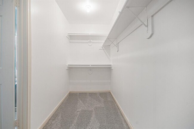 Building Photo - 4105 Pebble Beach Dr
