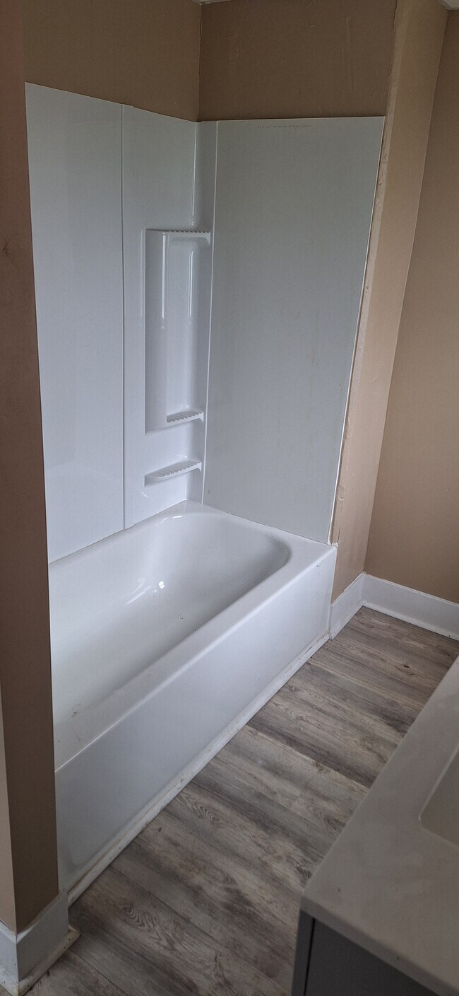 Building Photo - 509 S Main St