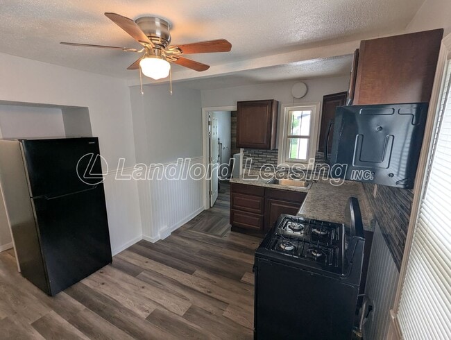 Building Photo - Completely Remodeled 3-Bedroom Ranch with ...