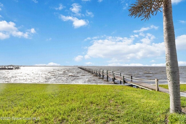 Building Photo - 215 Ballyshannon St