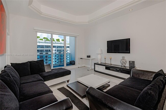 Building Photo - 2301 Collins Ave