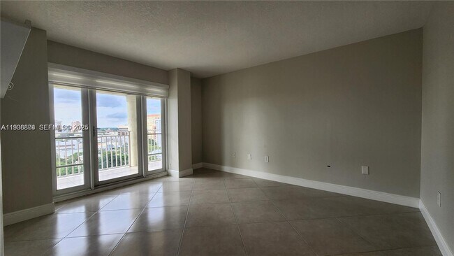 Building Photo - 2351 Douglas Rd