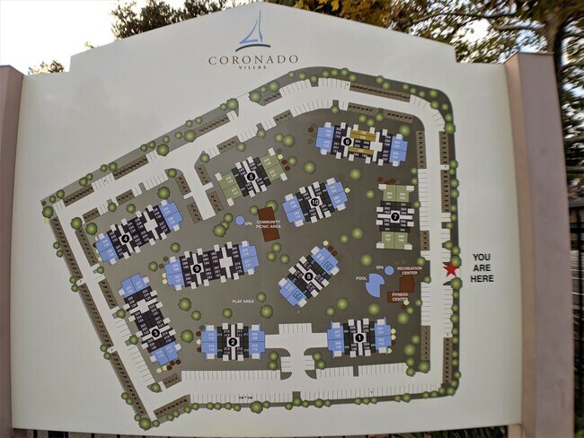 Building Photo - 2250 Monroe St