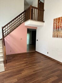 Building Photo - Spacious State College townhouse available August!