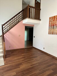 Building Photo - Spacious State College townhouse available...