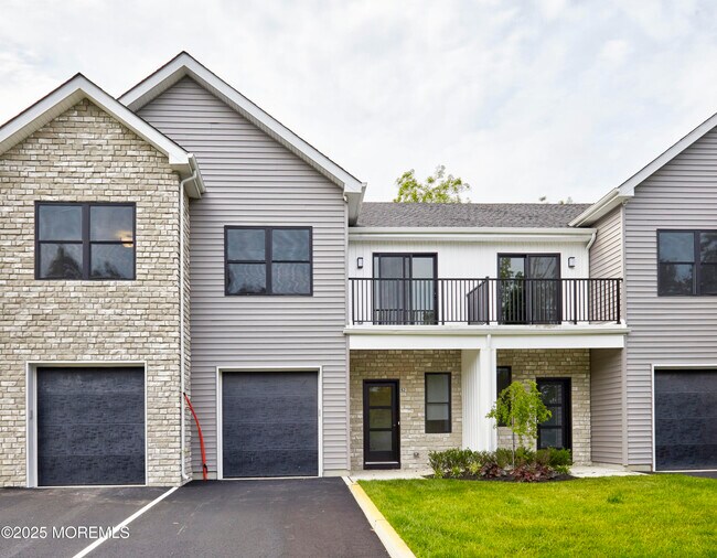 Primary Photo - 52 Colfax St