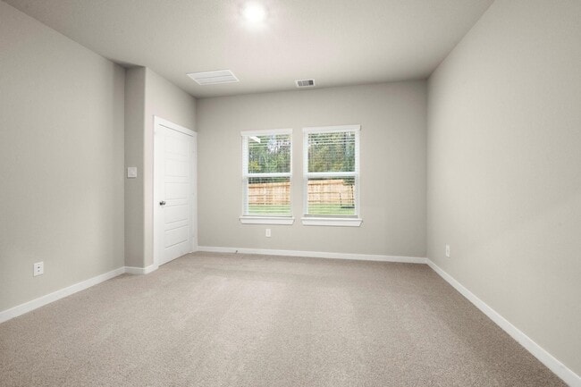 Building Photo - 18733 Timber Gln Dr