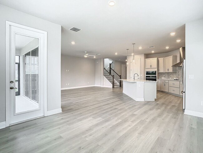 Building Photo - Wesley Chapel, Florida Executive home