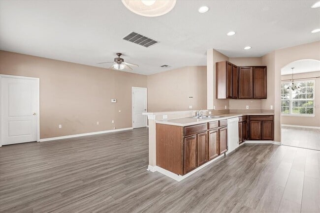 Building Photo - 3817 Blue Dasher Dr