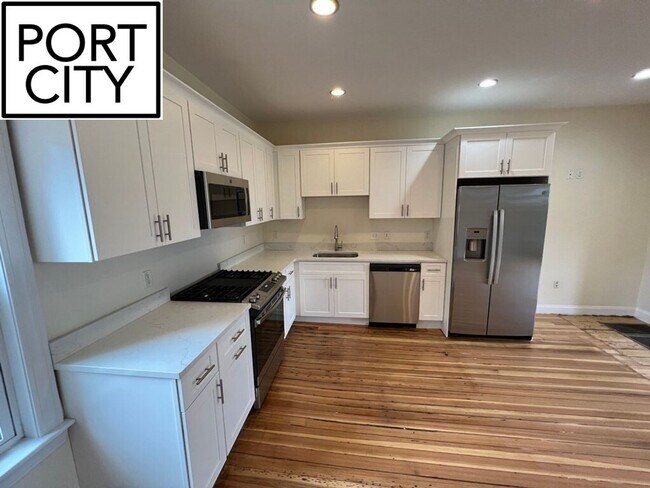 Building Photo - No Broker Fee - South Boston 4 bed availab...