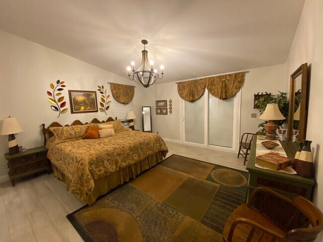 Building Photo - 264 Sukoshi Dr